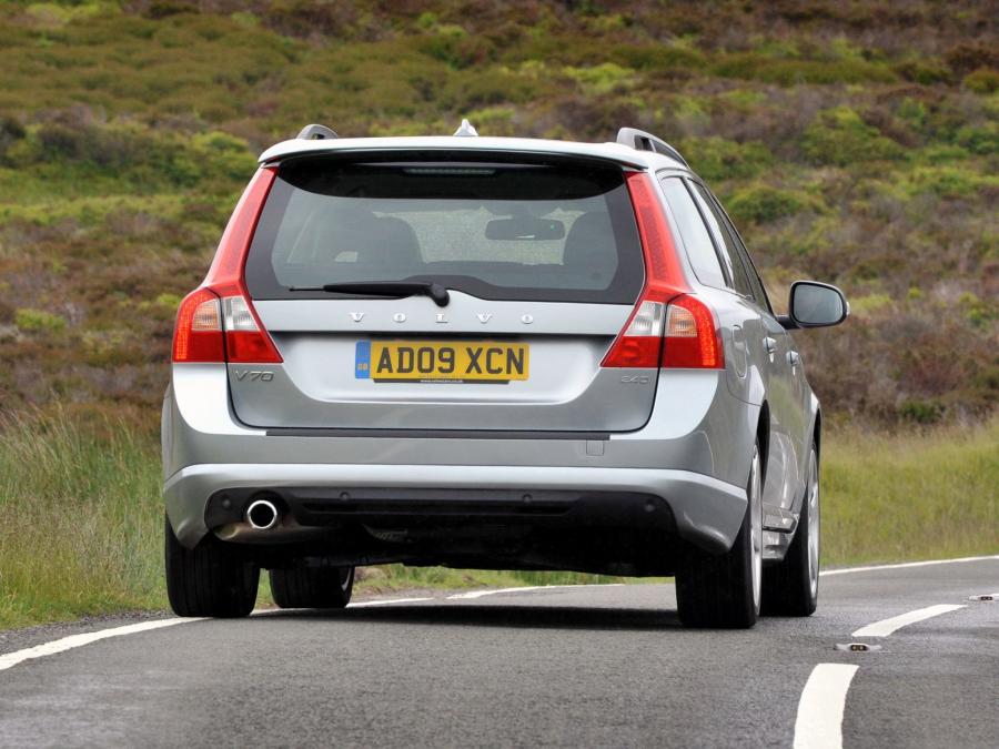  Volvo V70 R-Design 2009 года  (UK) (фото 8 из 15)